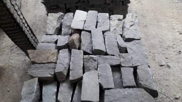 Masselli tranciato 10/15  18/25 per rivestimento muri